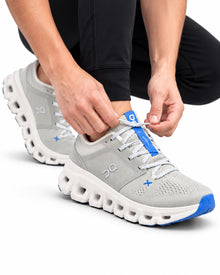 TENIS ON CLOUD X5 GRIS PERLA